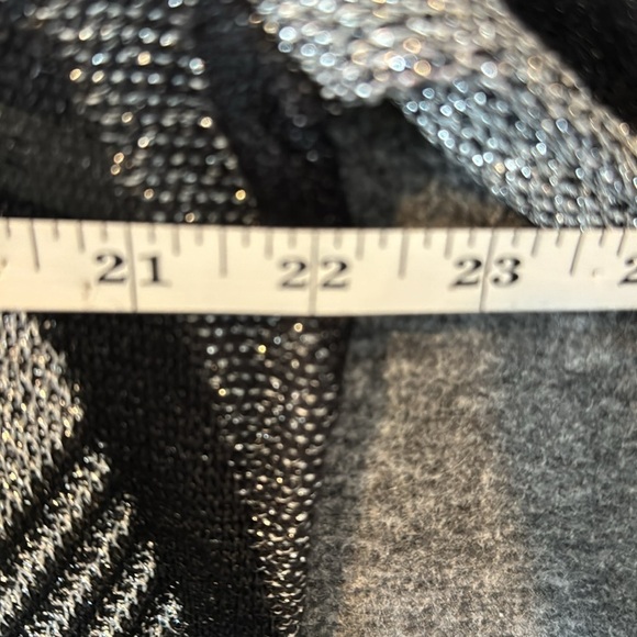 INC Black Silver Shark Bite Tunic Knit Sweater Geometric Print Holiday Large - Picture 10 of 12